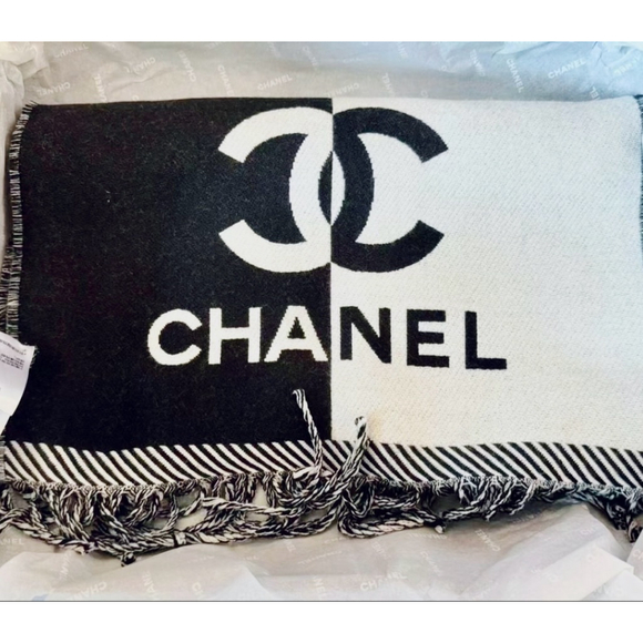 CHANEL Black & White Logo Scarf – Cashmere Blend | New With Tags - Picture 3 of 10